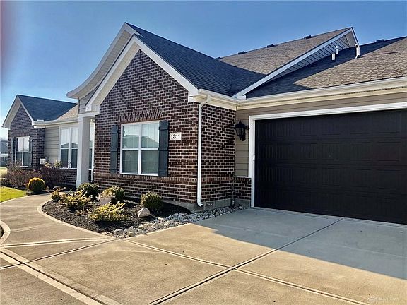 2nd image of 1311 Bourdeaux Way