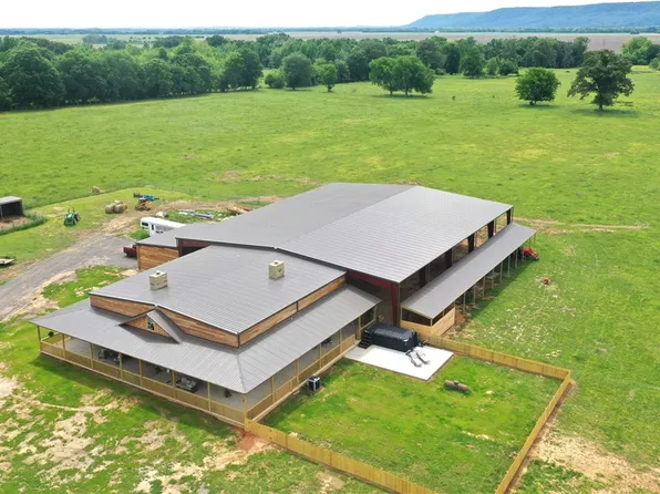 1050 SE 8th St, Atkins, AR 72823