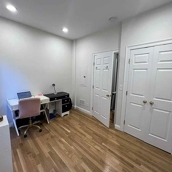 441 Bunker Hill St #1 — Photo 12