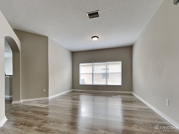 4th image of 9909 Jasmine Brook Cir
