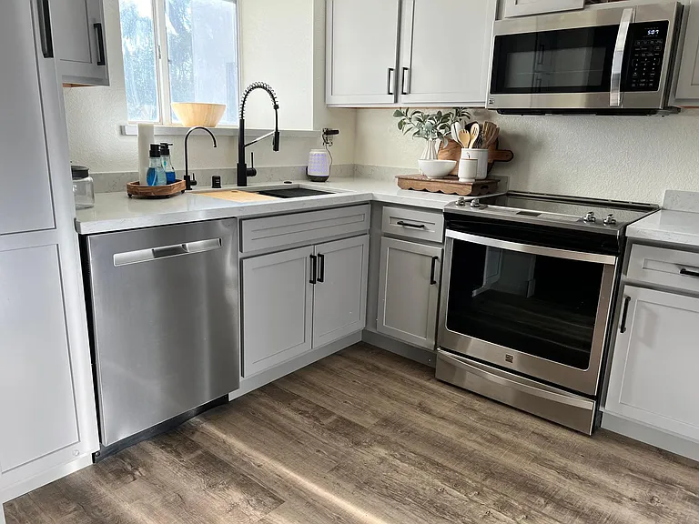 1800 Clubhouse Dr #60 — Photo 10