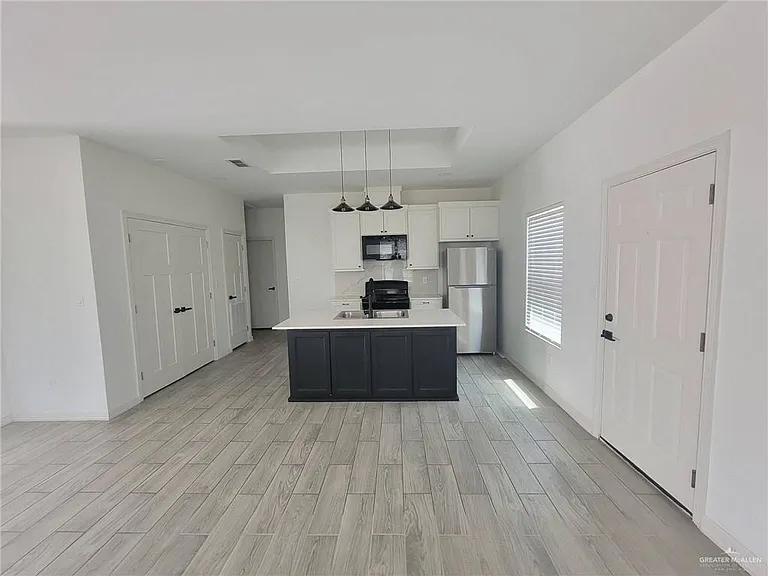 5613 Notre Dame Ave #1 — Photo 6