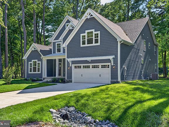 3rd image of 11809 River Run Ln