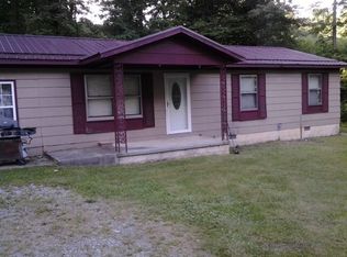 2860 Red Root Ridge Rd, Raven, VA 24639