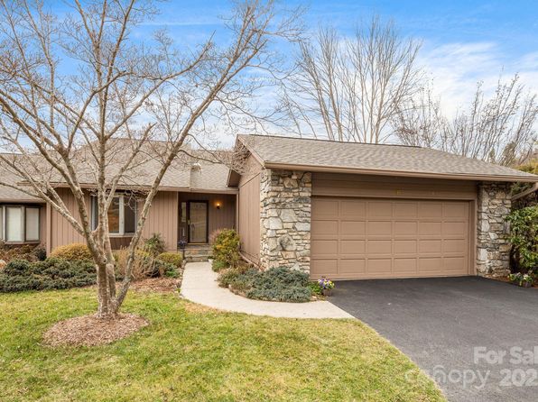 16 Ridgeview Dr, Asheville, NC 28804