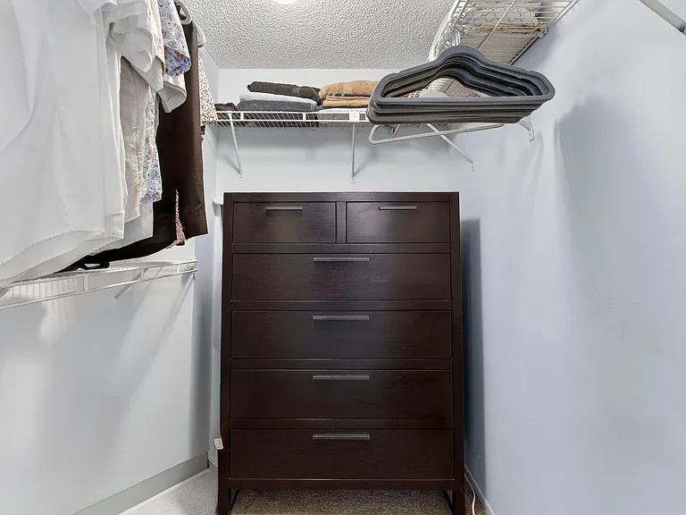3960 Oaks Clubhouse Dr #512 — Photo 13