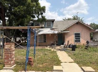 1919 Santa Barbara, San Antonio, TX 78201