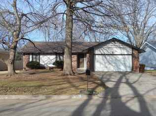 1331 S John Ave, Springfield, MO 65804