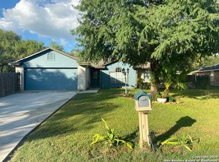 613 Hon Ave, Jourdanton, TX 78026