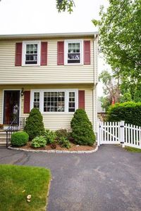 7 E Wood St, Milford, MA, 01757