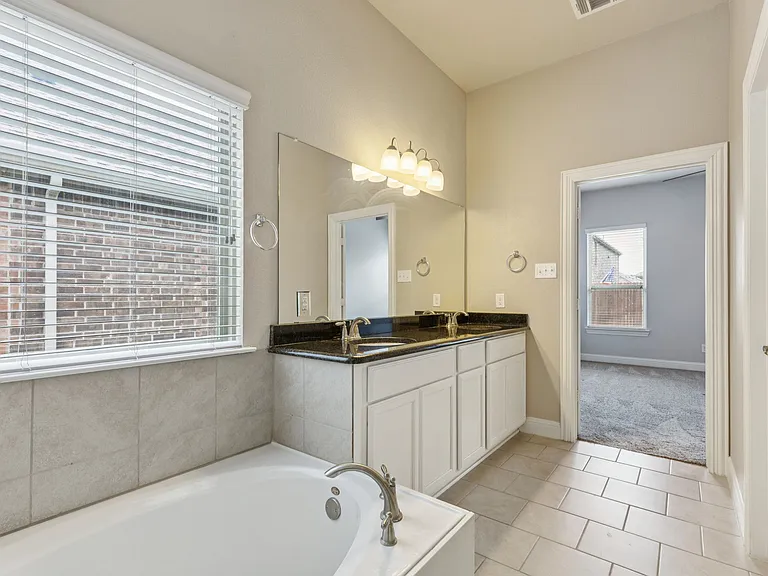 4112 Wavertree Rd — Photo 25