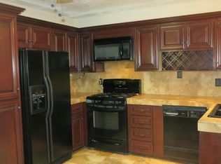 2046 W Corrine Dr, Phoenix, AZ 85029