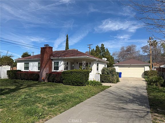 3rd image of 720 Orchid Dr