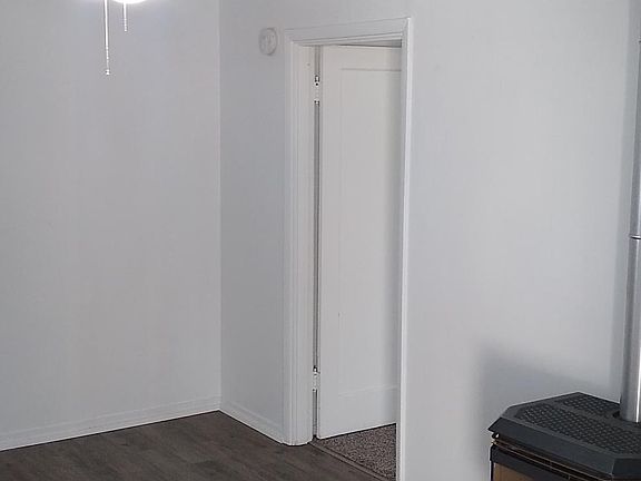 Living Room to Bedroom door