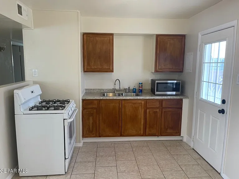 5712 Decatur Way — Photo 5