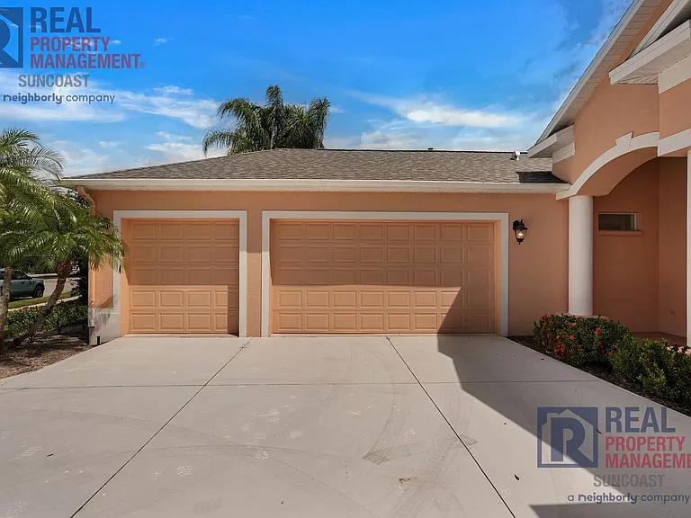 652 Planters Manor Way — Photo 3