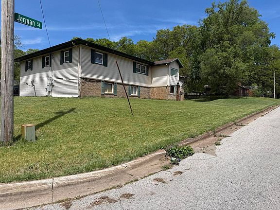 2nd image of 2851 Jarman St