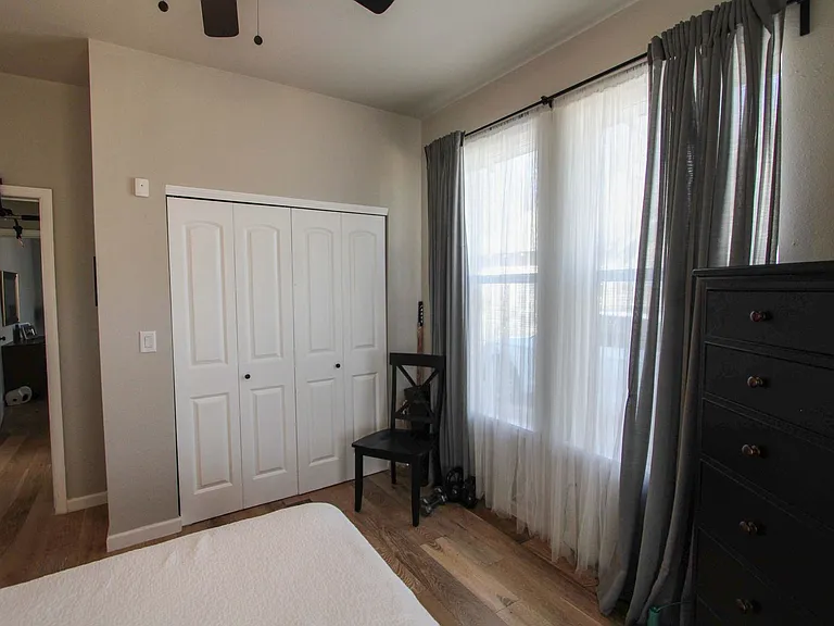 711 W Lullwood Ave — Photo 31