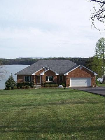 Beautiful Brick Lake Home