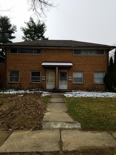 1st image of 1022 Broadway St E