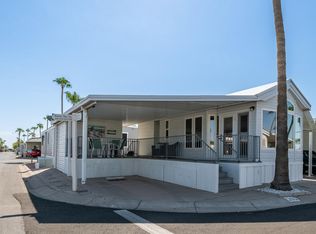 390 S Hawks Eye Dr, Apache Junction, AZ 85119