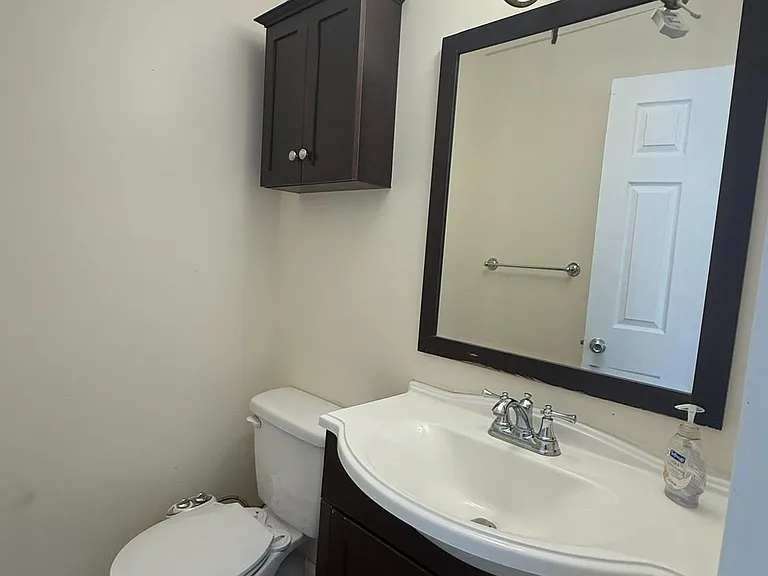 1080 Pendleton Ct — Photo 28