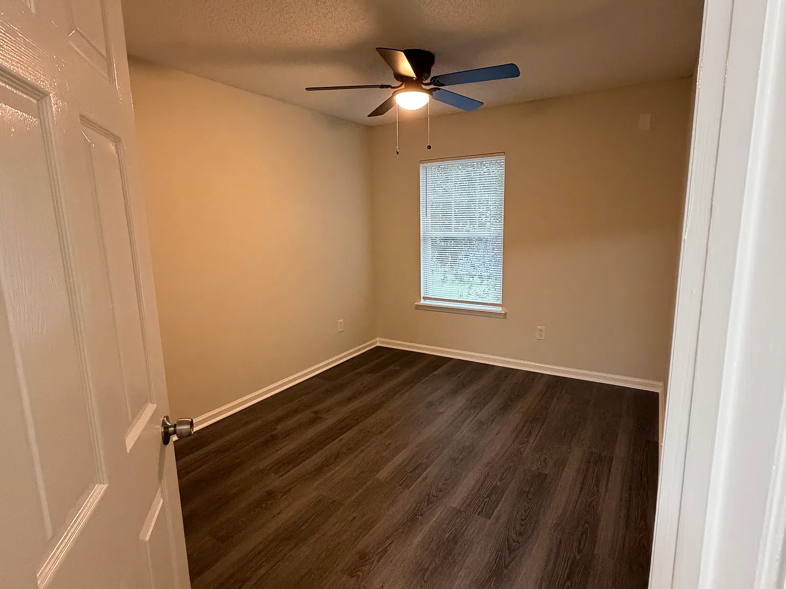 3 bed, 1248 sqft, $1,700 — Photo 2