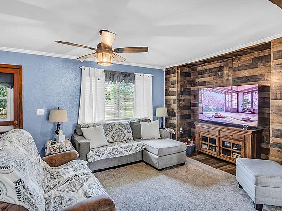 5th image of 9302 Orange Avenue