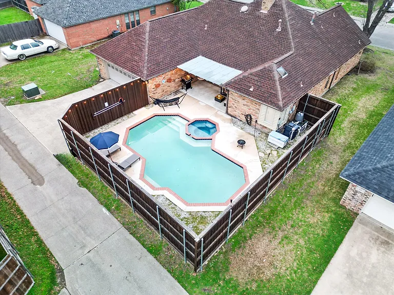 609 Arbor Creek Dr — Photo 90