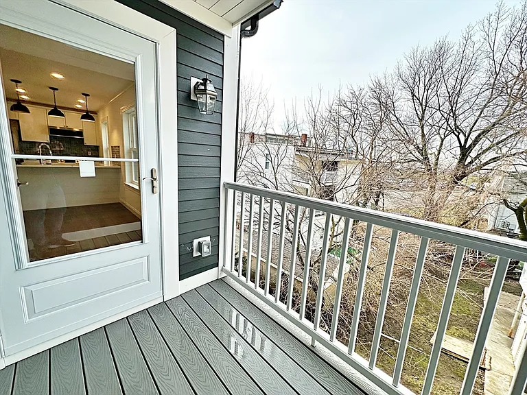 33 Leyden St #6 — Photo 24