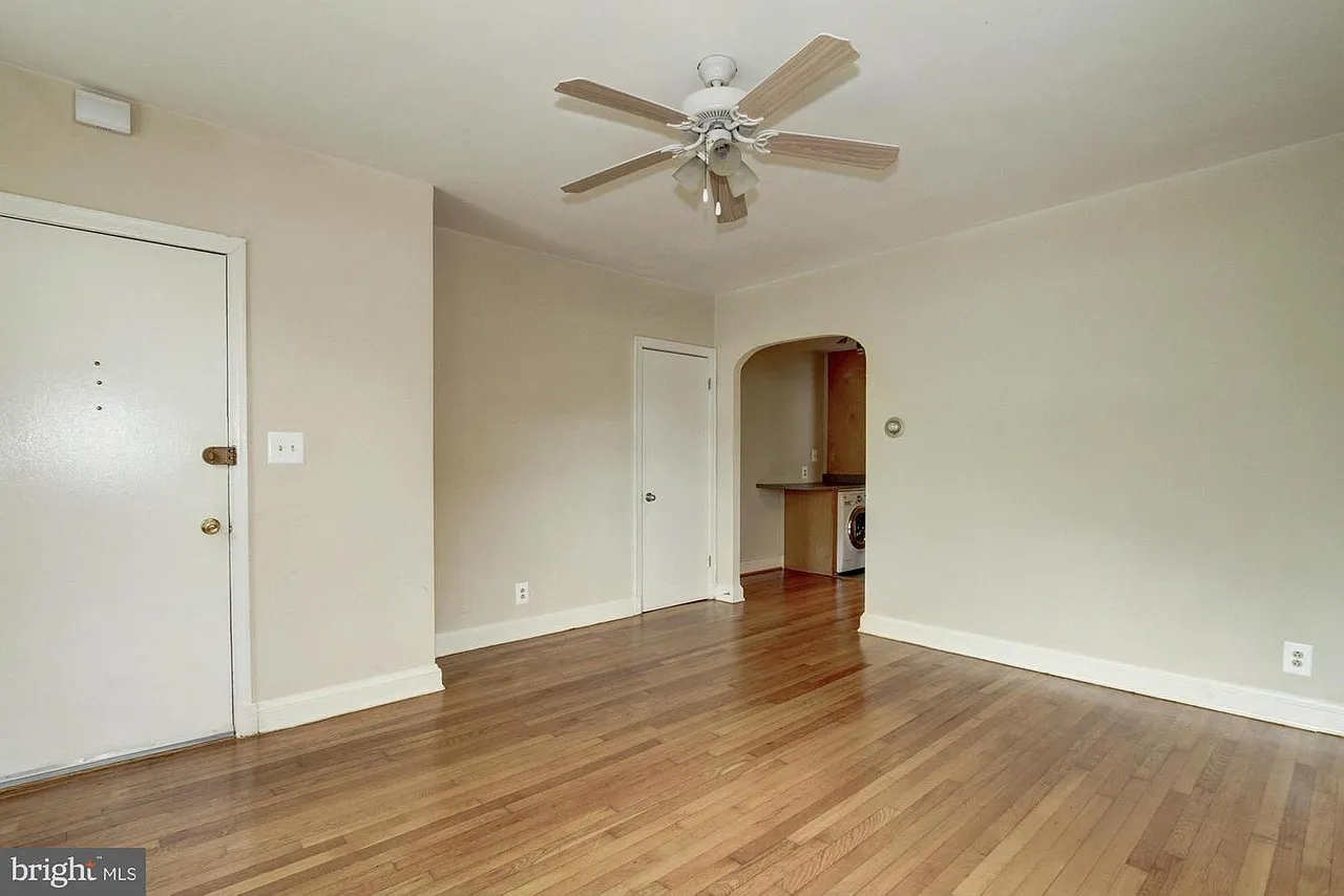 2 bed, 686 sqft, $2,450 — Photo 2