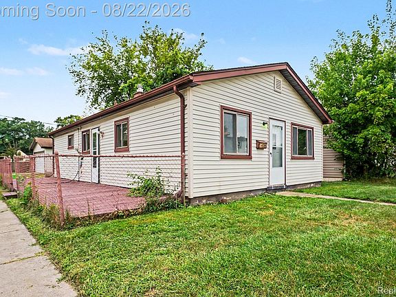 2nd image of 14096 Hendricks Ave
