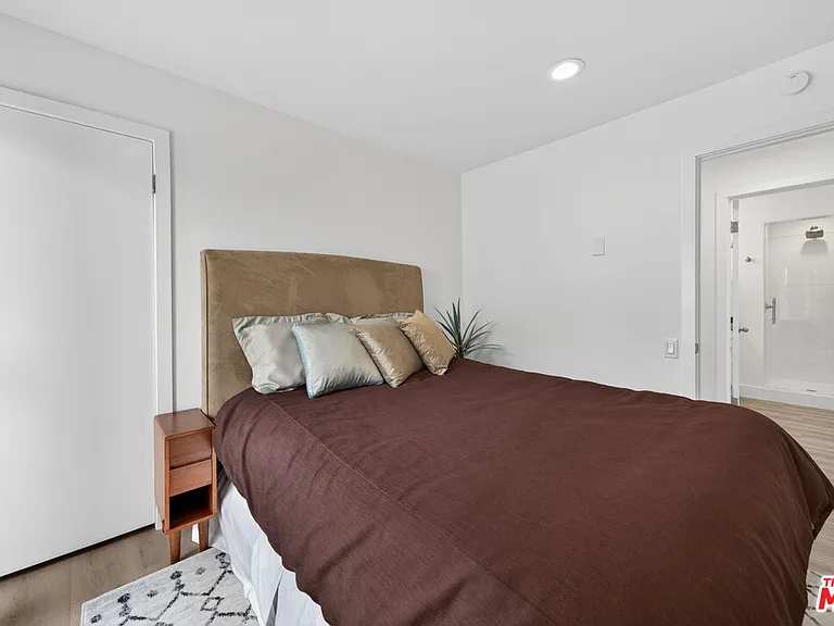 6819 E Ocean Blvd — Photo 42