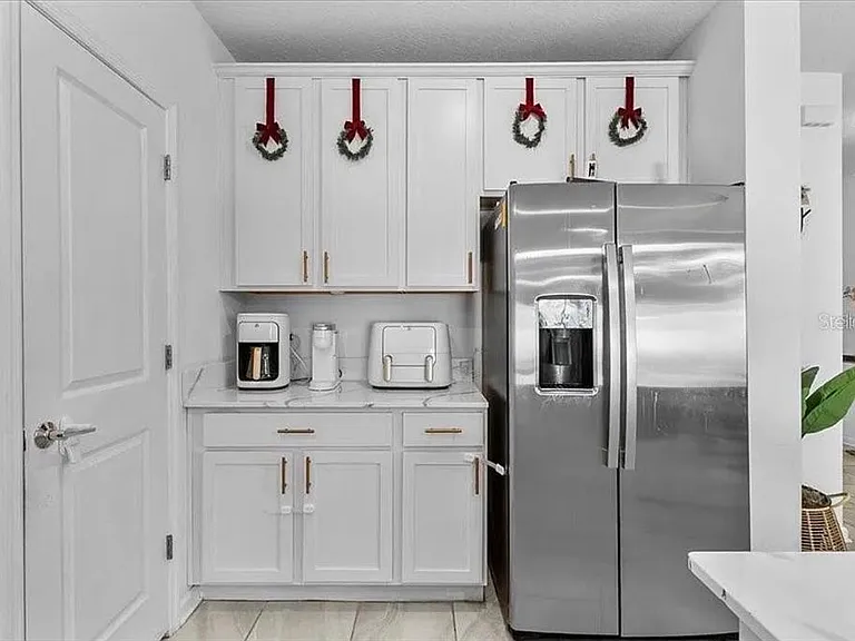 570 Jett Ln — Photo 13