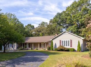 54 Hudson Rd, Fredericksburg, VA 22405
