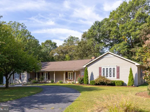 54 Hudson Rd, Fredericksburg, VA 22405