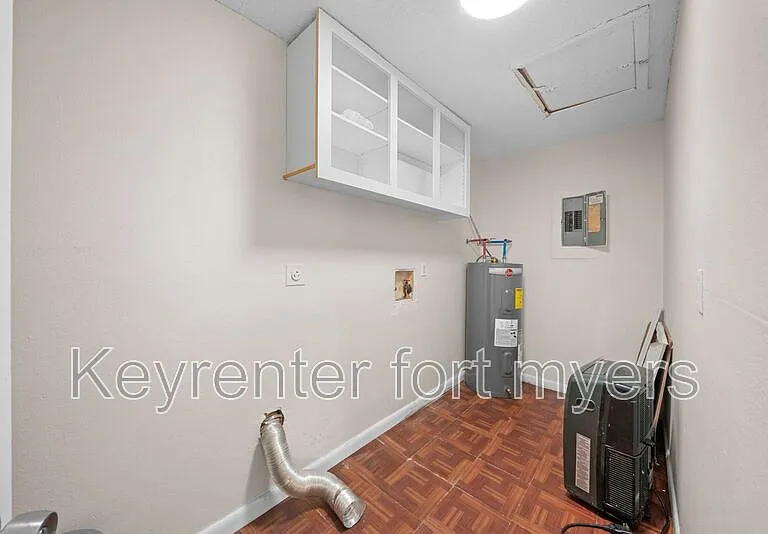5551 5th Ave — Photo 9