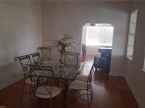 4th image of 1828 W Dinner Lake Dr