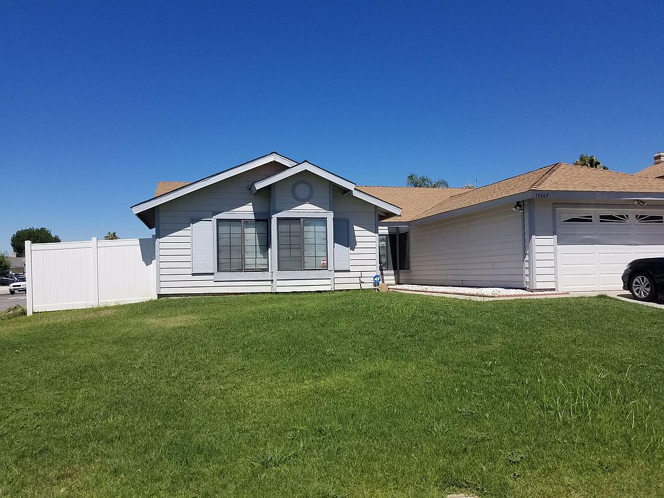 1st image of 15369 Los Estados St