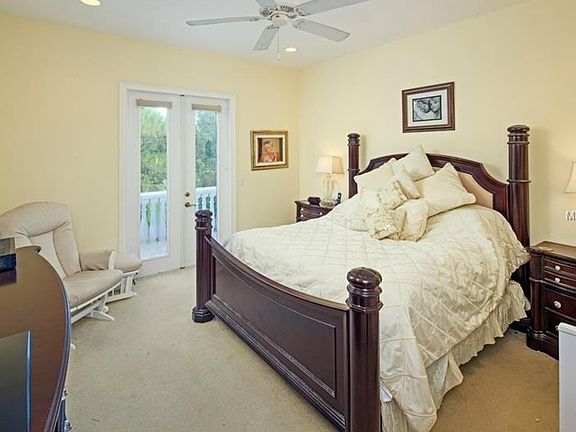 5th image of 3203 W Orange Country Club Dr