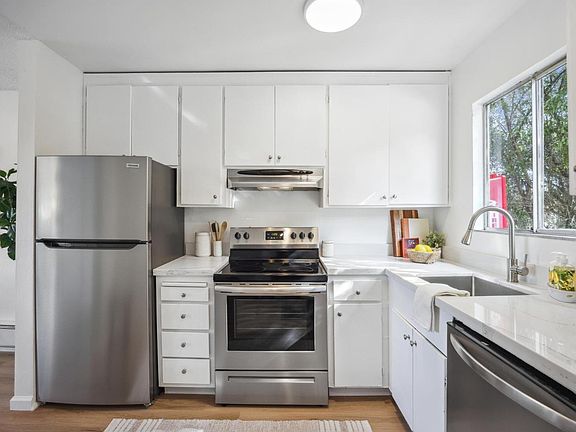 3rd image of 237 Picnic Avenue #40
