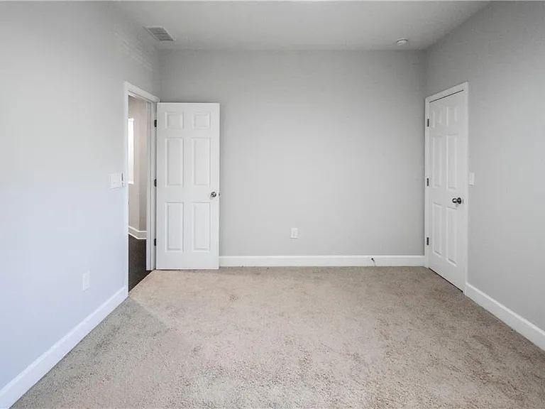 123 Barkley Ln — Photo 35