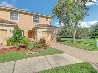 8710 Athena Ct, Lehigh Acres, FL 33971