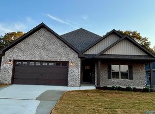 106 Alton Dale Dr, Toney, AL 35773