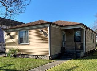 2547 Athis St, New Orleans, LA 70122
