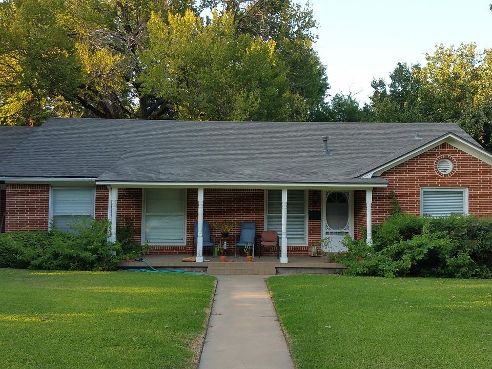 1st image of 1015 Greenwood Dr