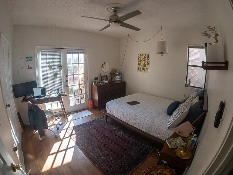 706 W 22nd St #301 — Photo 4