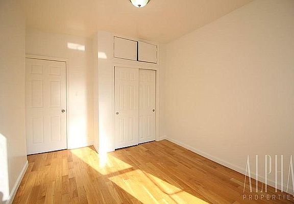 3rd image of 327 E 14th St #5