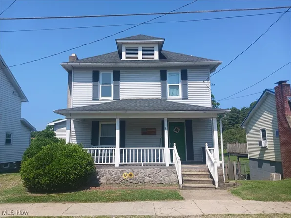 721 Center St, Beverly, OH 45715