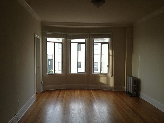5th image of 2165 Larkin St #00015